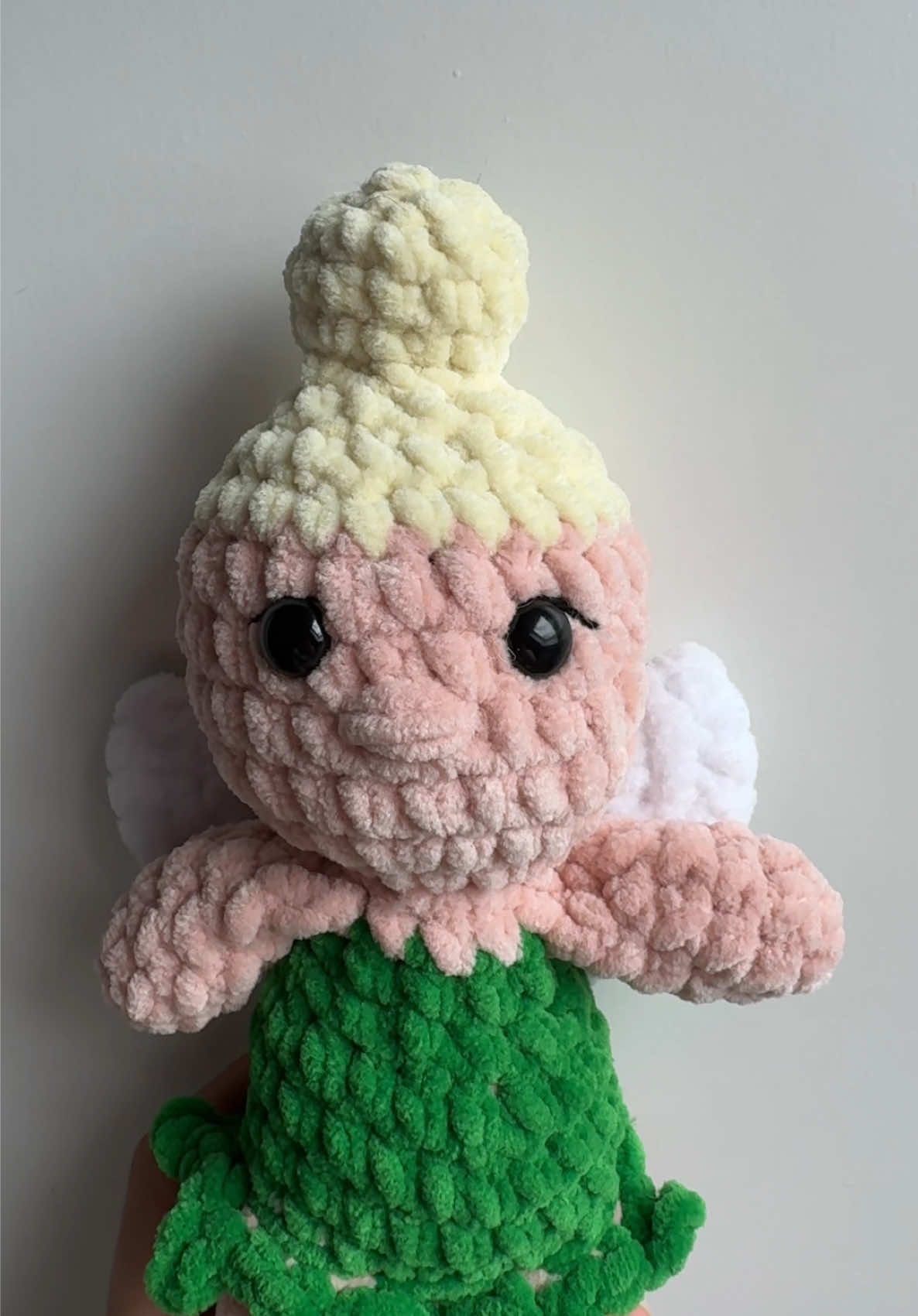 @artmadebyqueeny