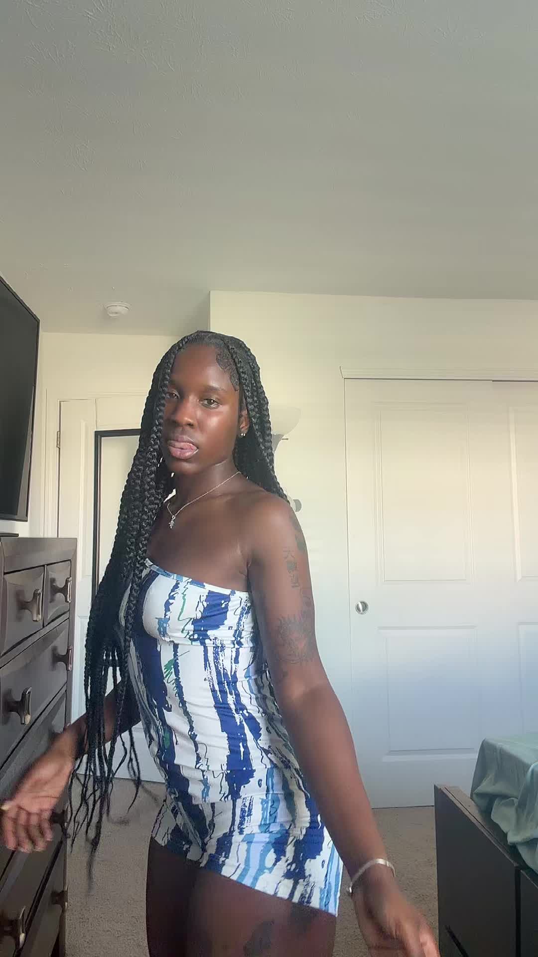 @theyadoreruthie