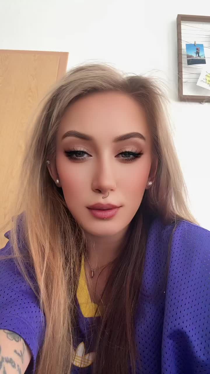 @Livinoox