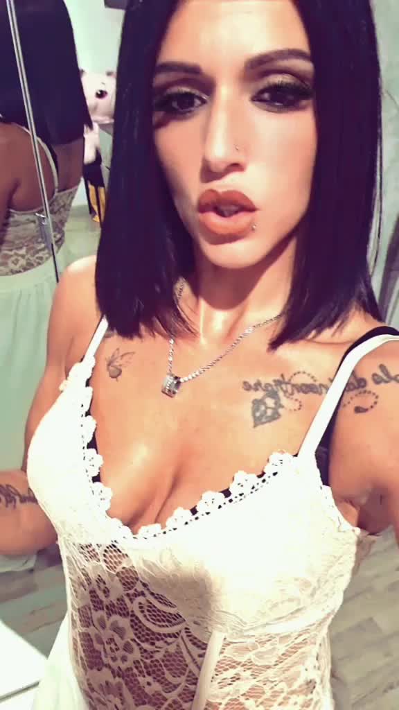 @Emilia86