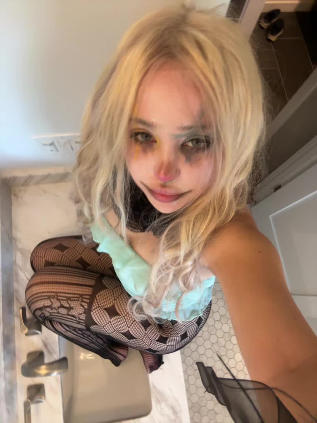 @Anoi