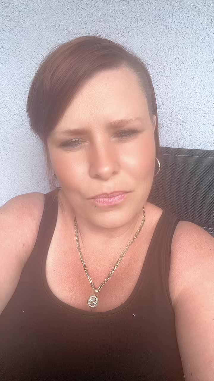@Kleine Hexe😜