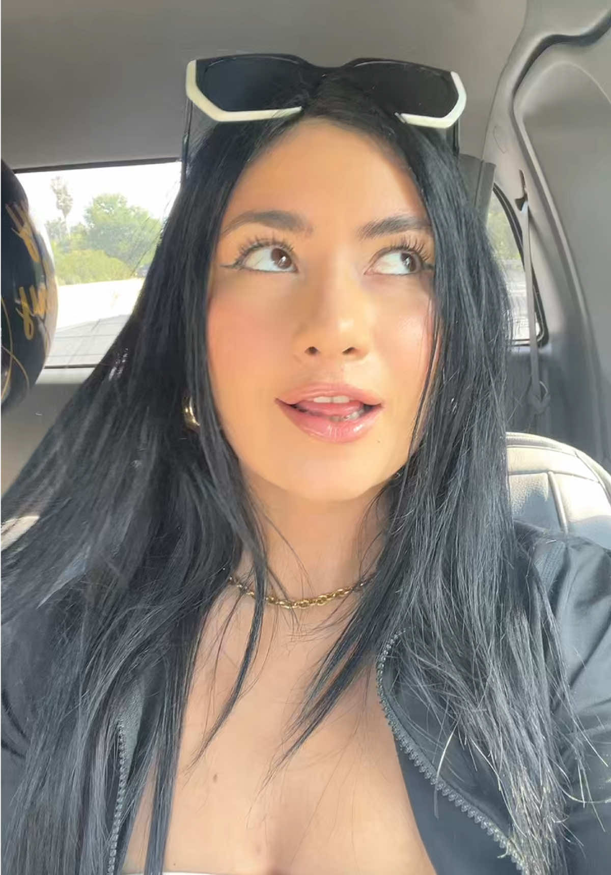 @lvrgrlari