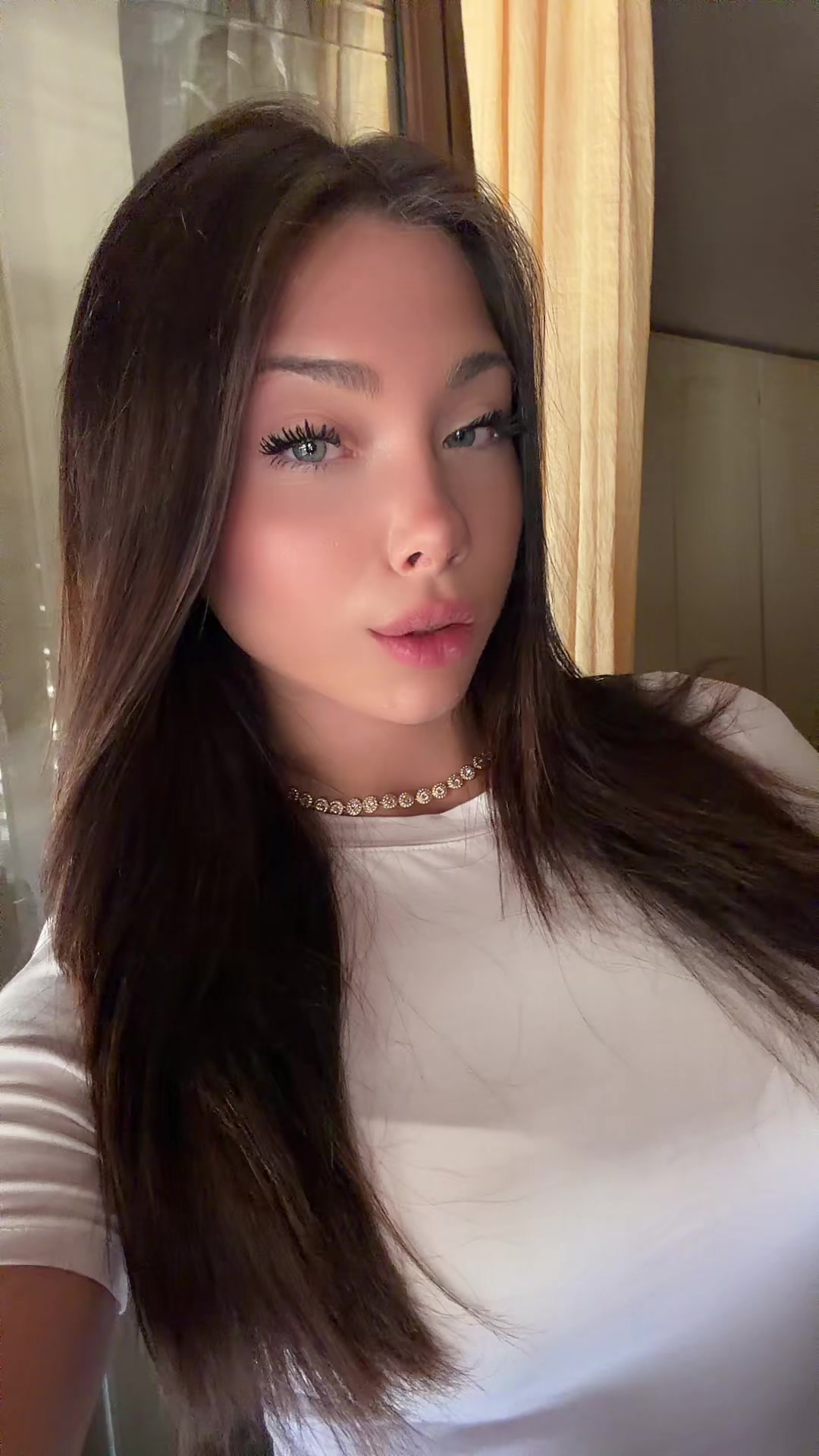 @𝐃𝐞𝐧𝐢𝐬𝐞 𝐁𝐨𝐯𝐞