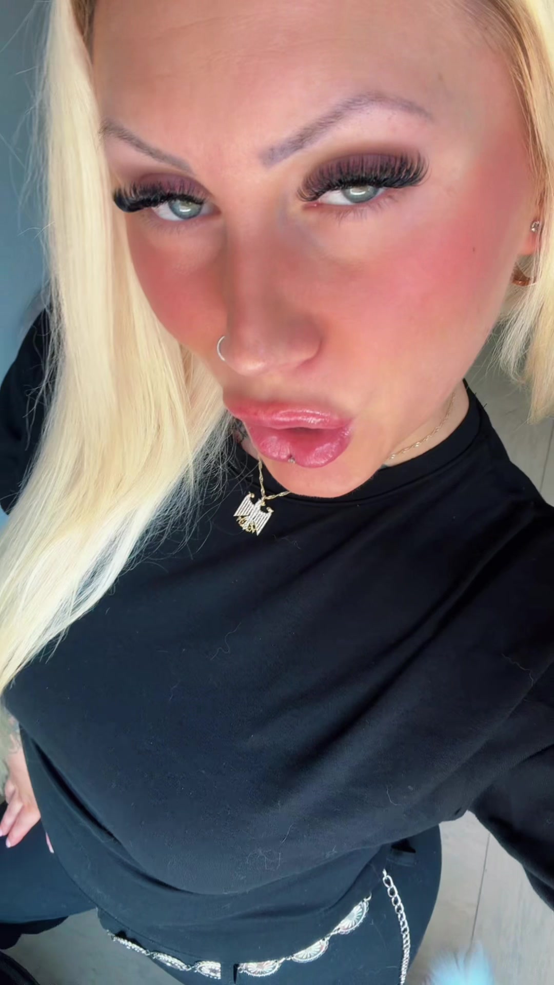 @MrsBarbiie🇩🇪