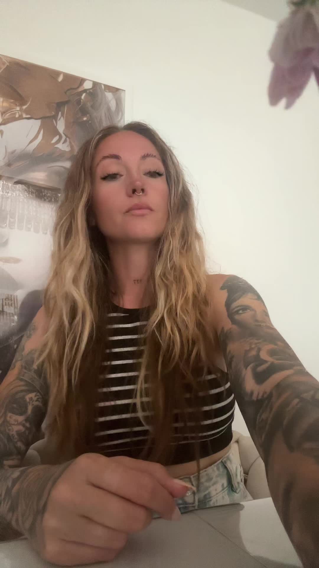 @mrs.muziii.ink