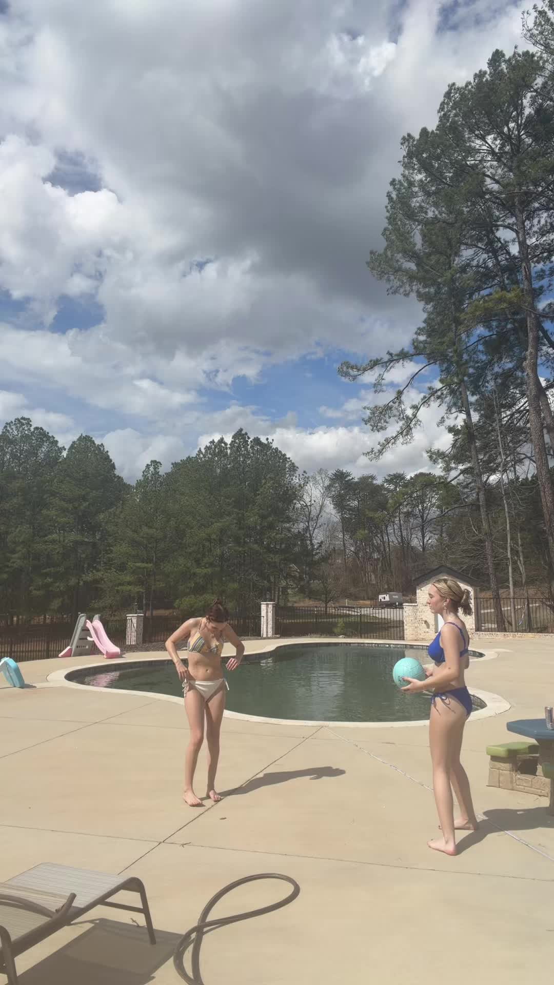 @vivianleake1