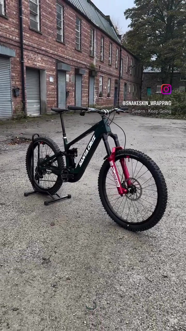 @SnakeskinWrapping