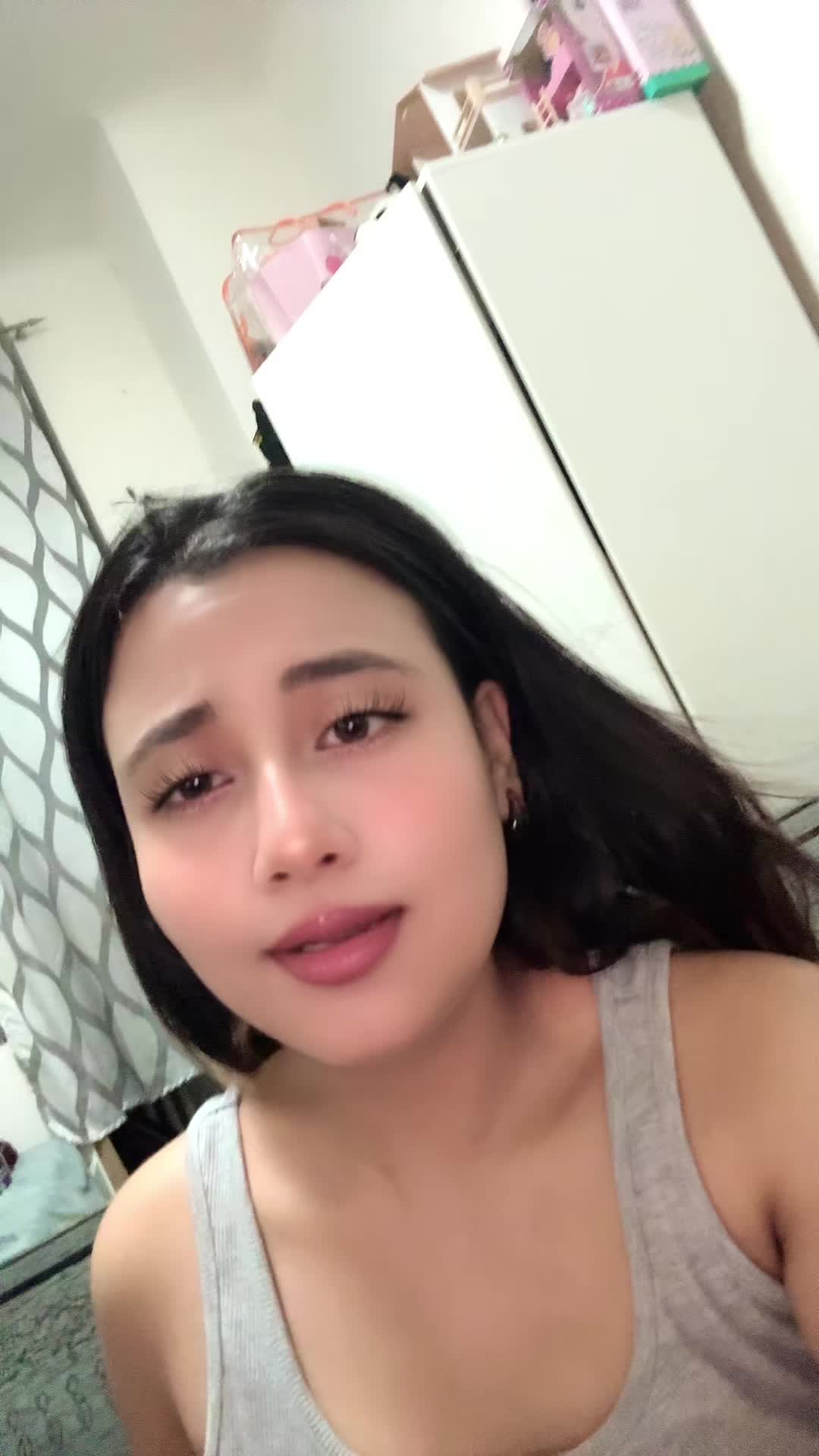 @Disha💋