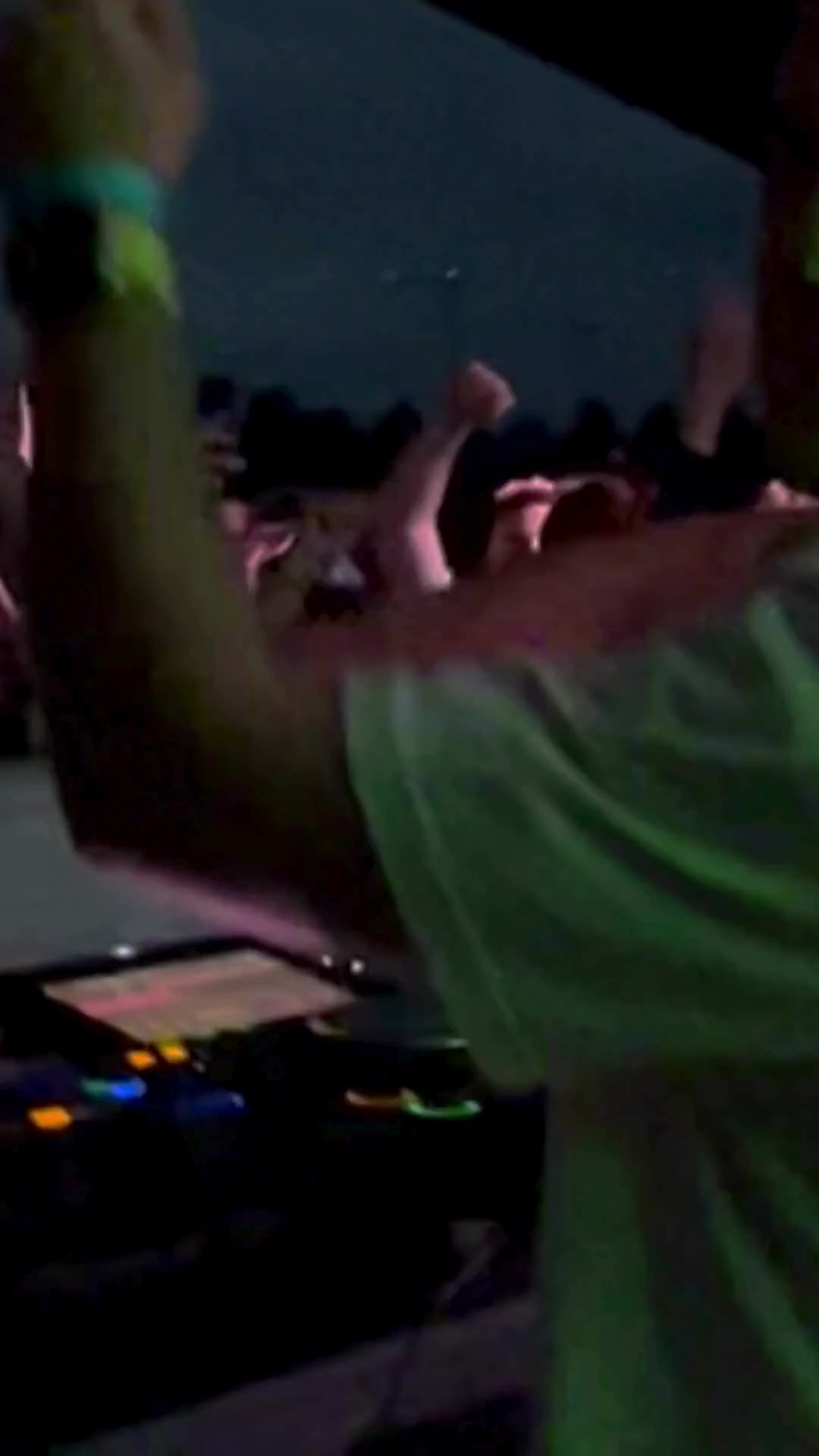 @Techno Dampfer