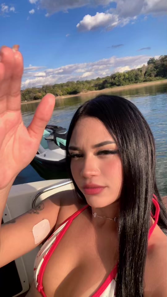 @Eshylen Evellyn