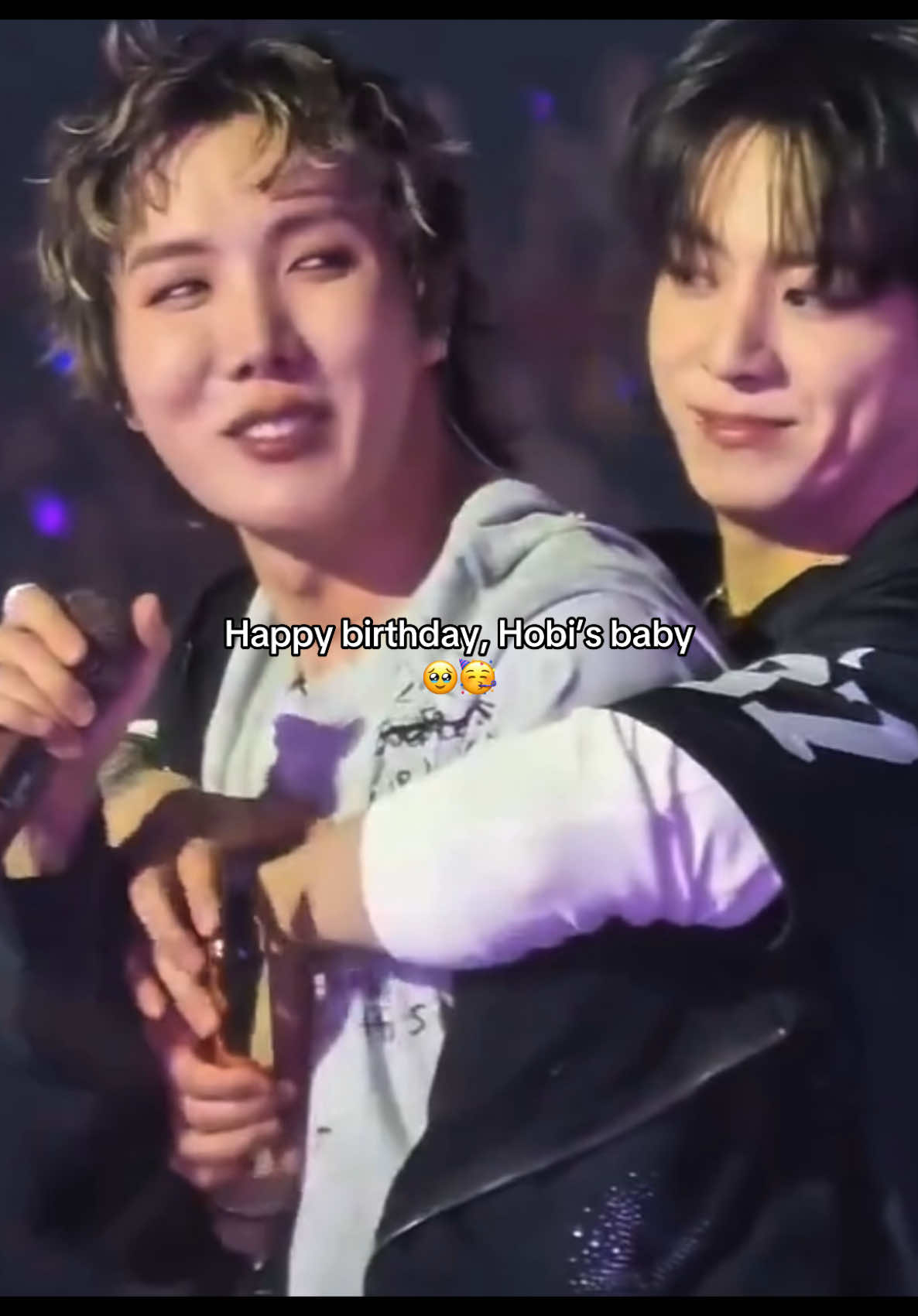 @Hobiah (fan account)