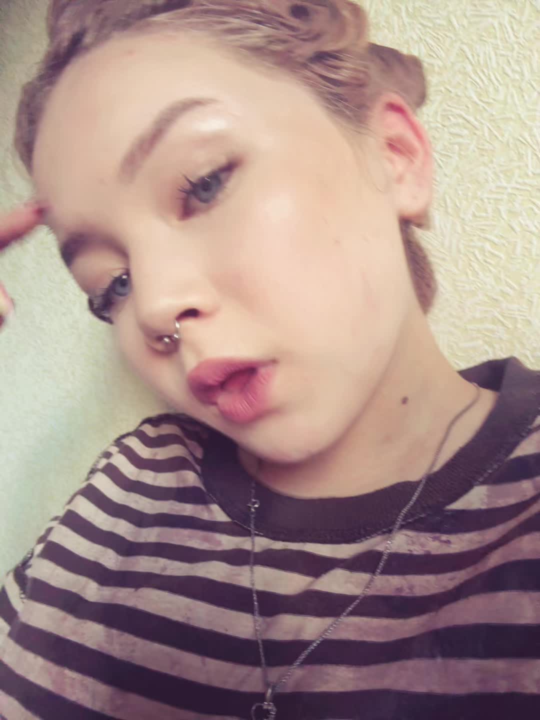 @динь-динь👅🩸