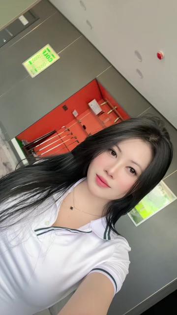 @urhotLove