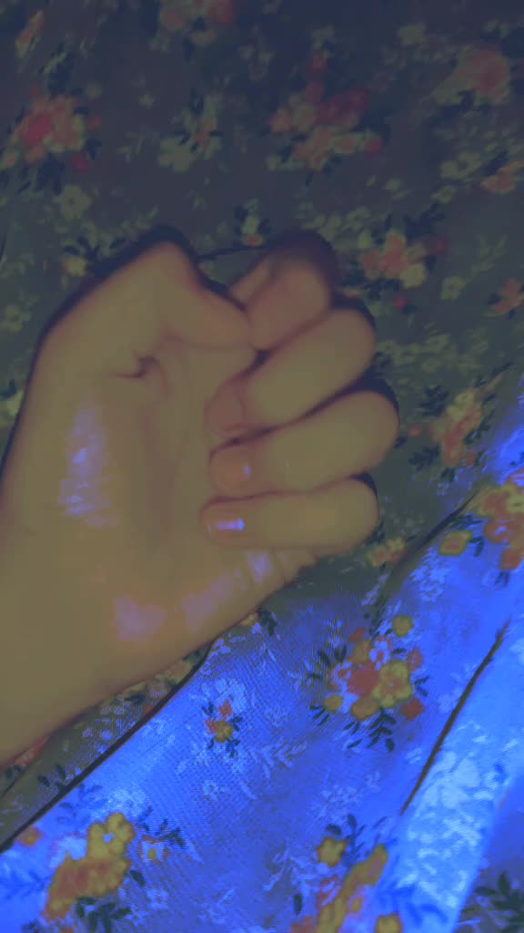 @ᶜᵘᵗᵉ𝓐𝓶𝓷𝓪✿︎🦋🍷
