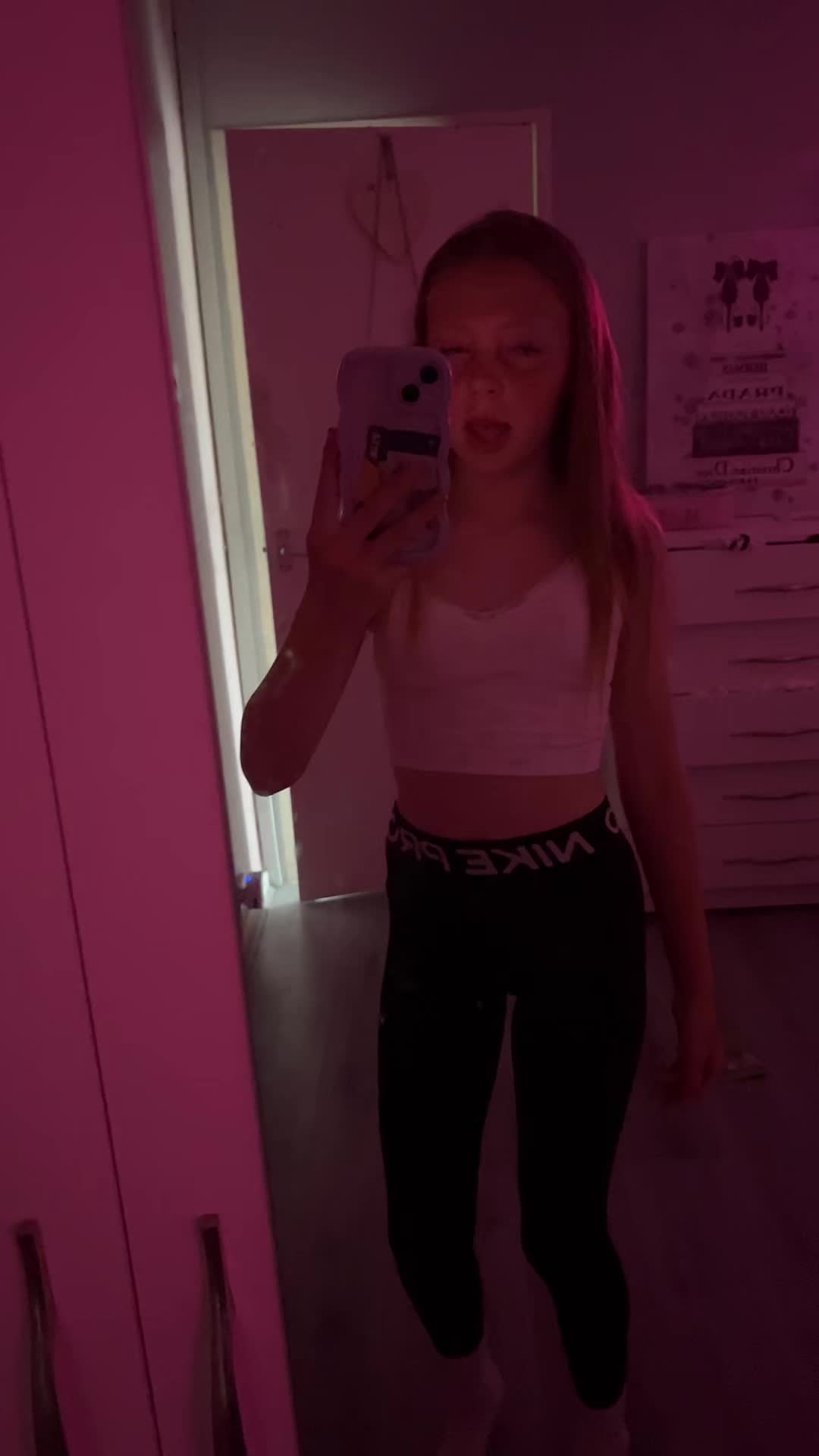 @Ameliamae🍒📸