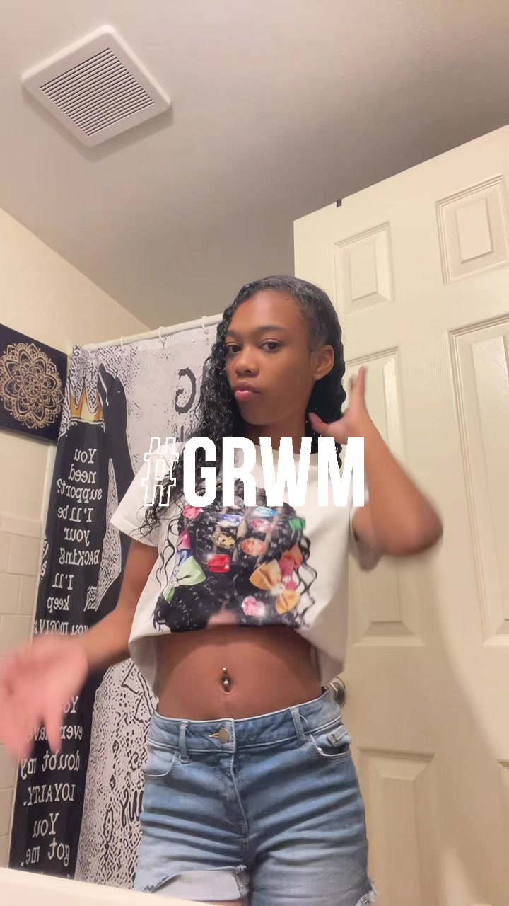 @pr3ttyliyah4