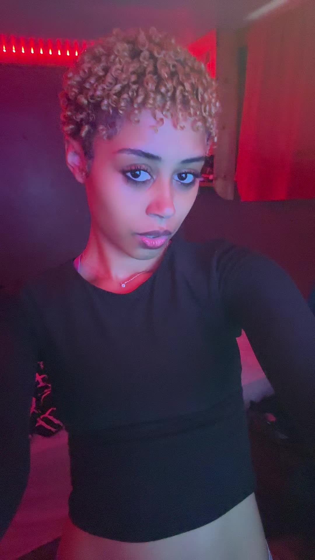 @destinlooza