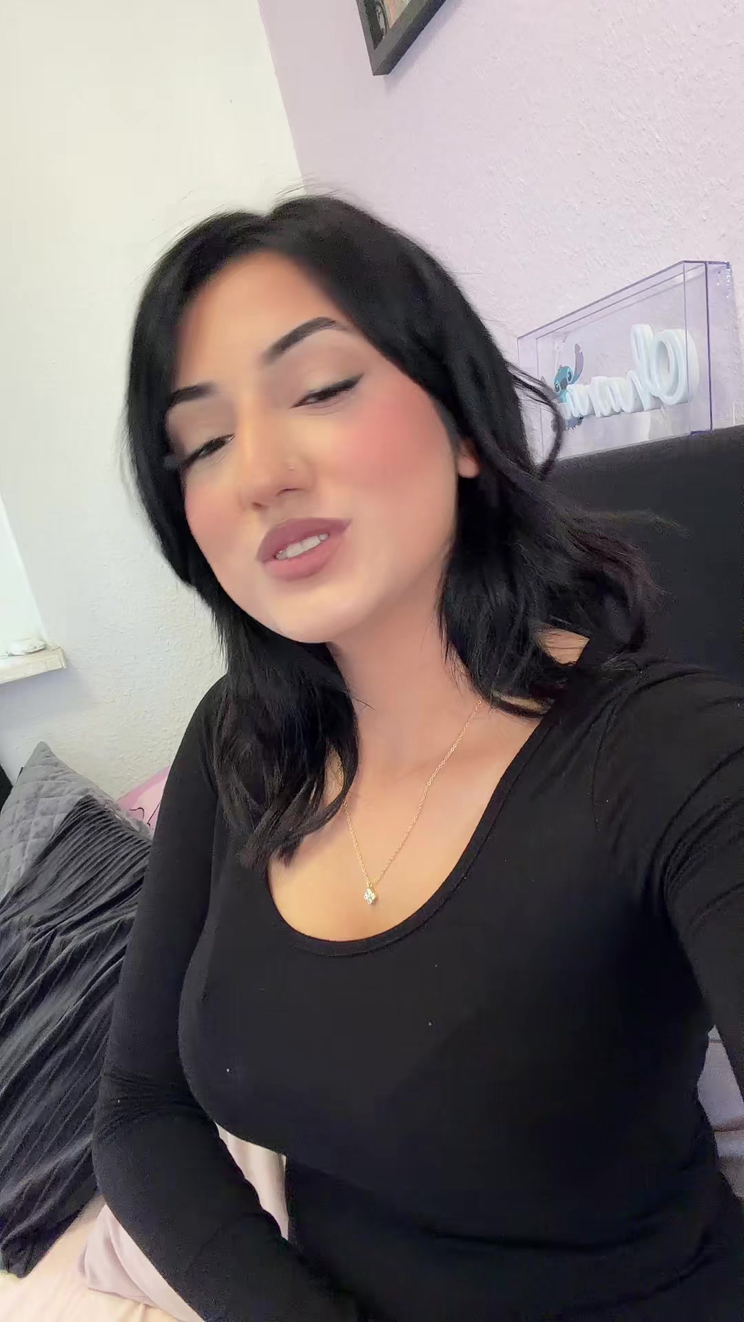@Gülnaz 🧏🏽♀️