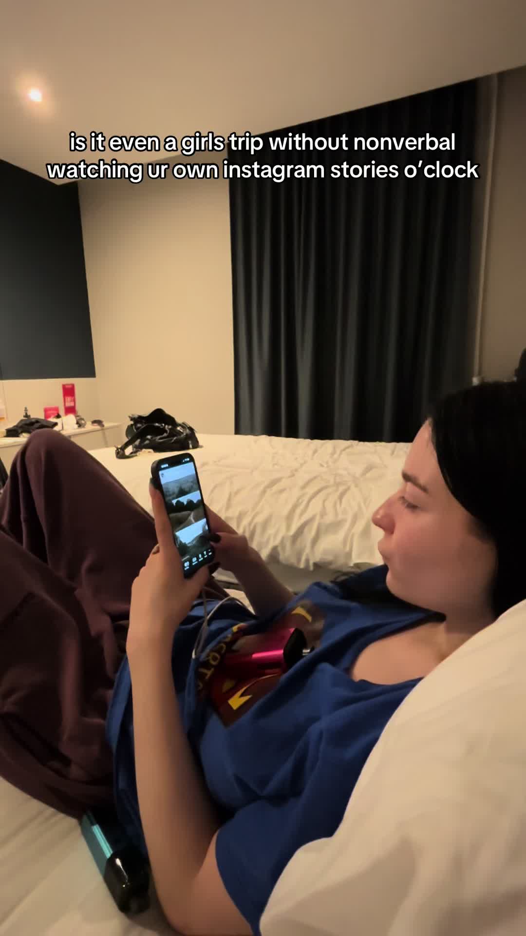 @leavesloneczkoalone