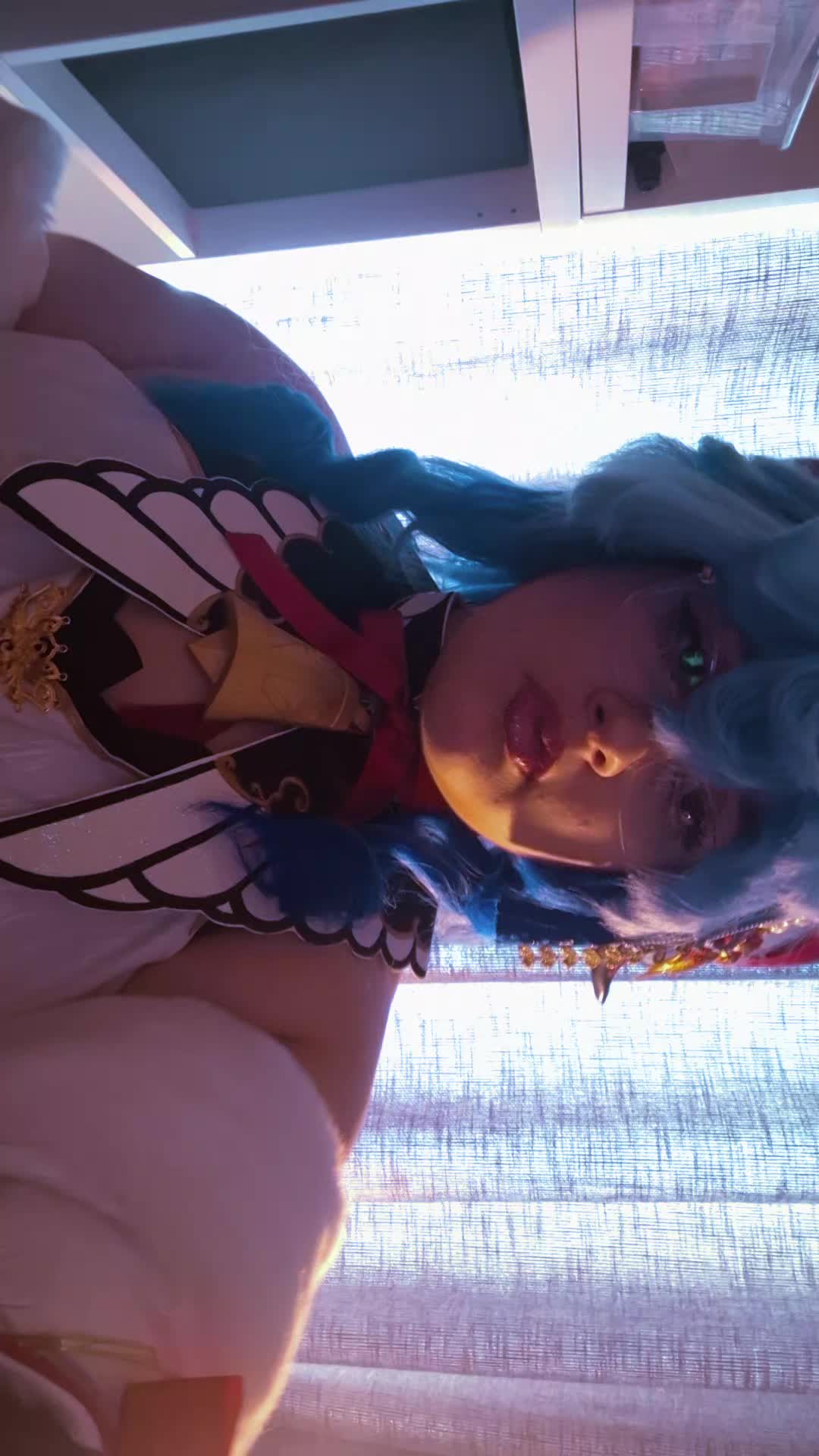 @𝐼𝑣𝑜𝑟𝑎/ 𝐼𝑣𝑦!! ♡