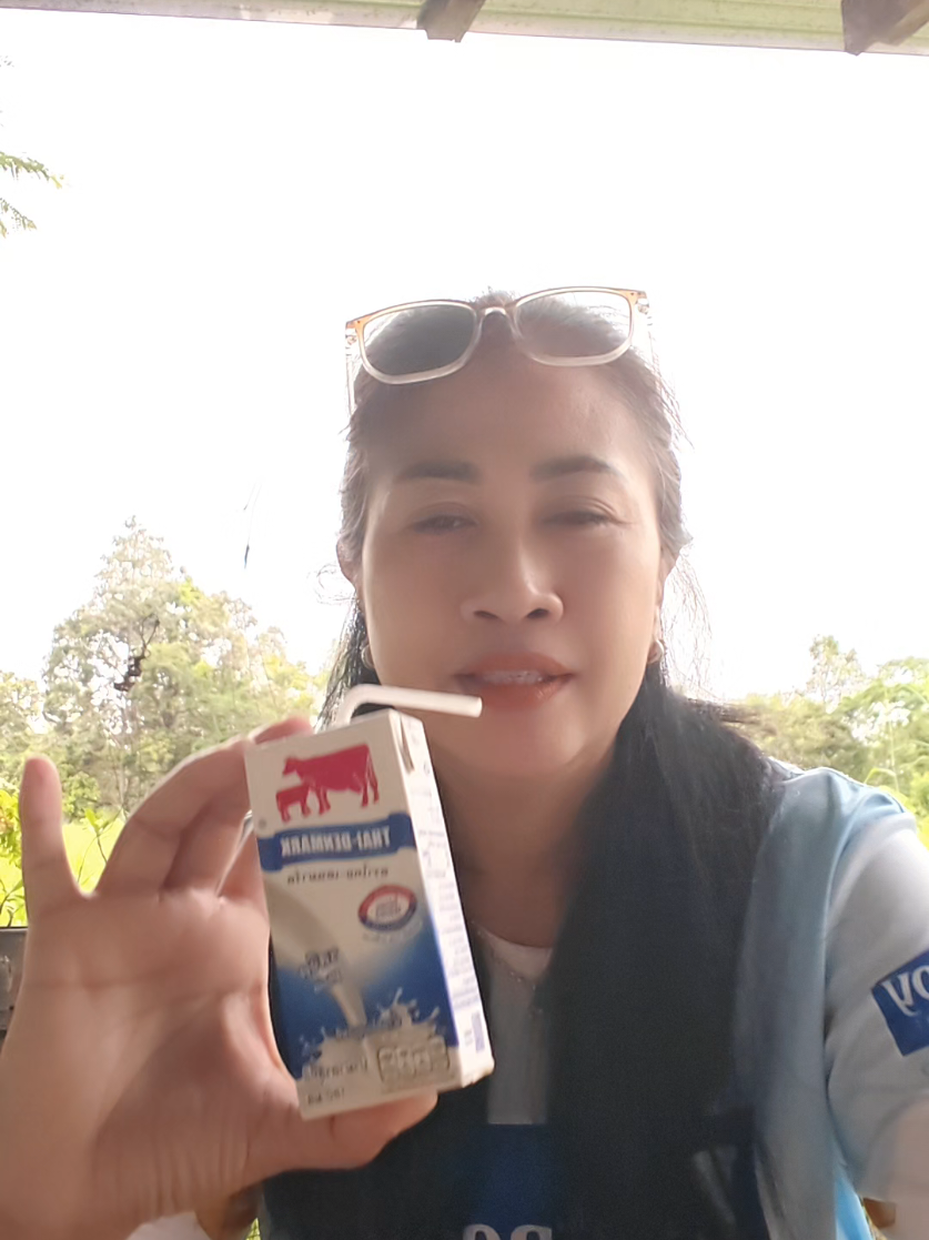 @อีส บ้านนามือใหม่ปั้นหุ่น