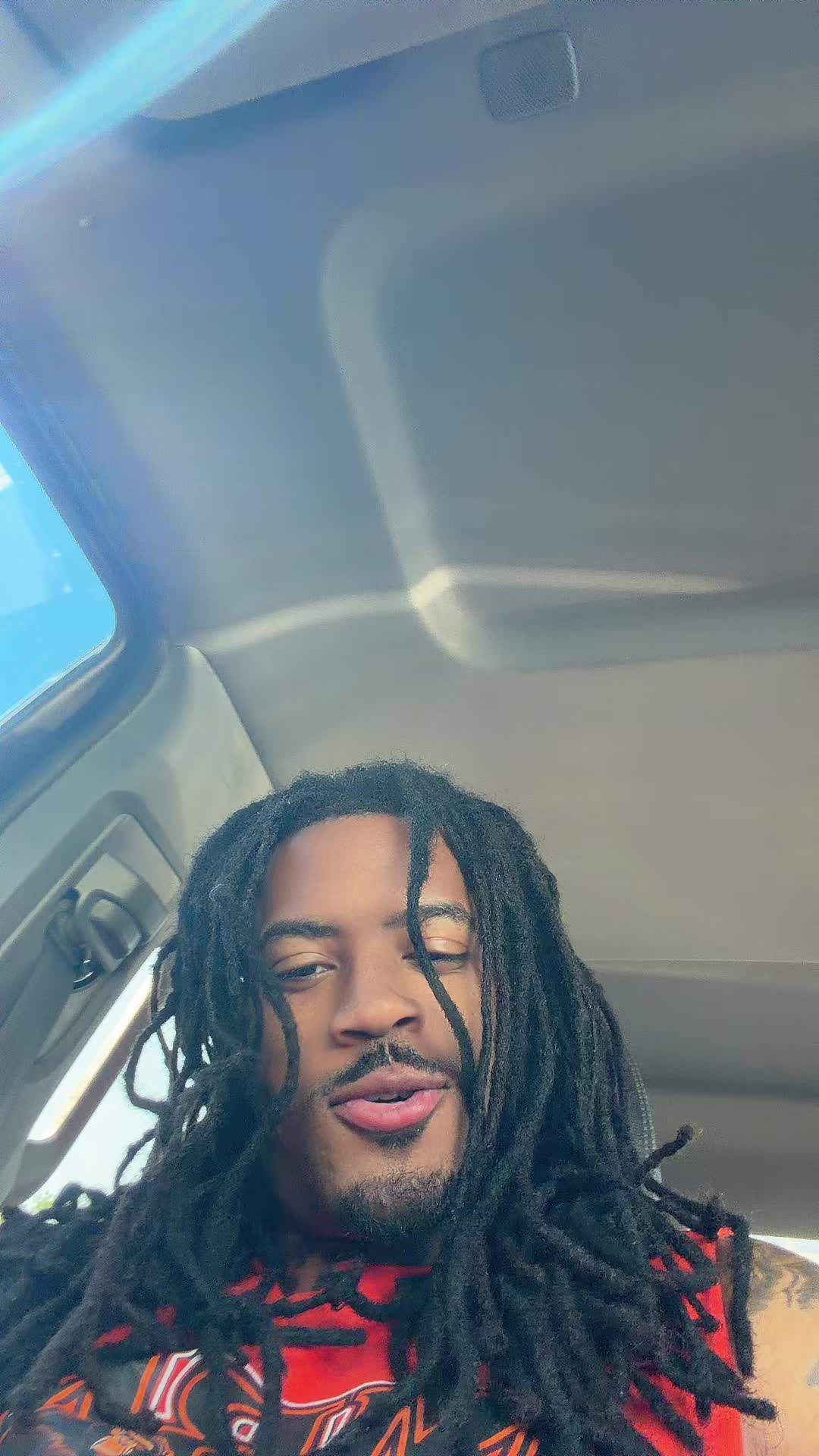 @𝑳𝑨🪼
