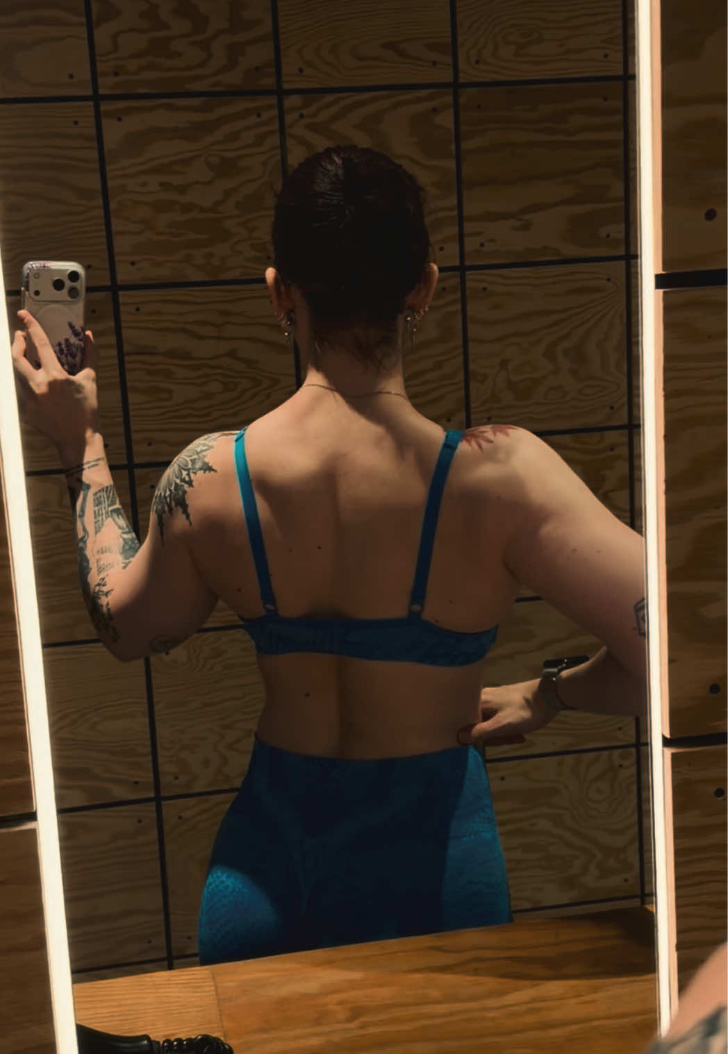 @Ambreslvdr