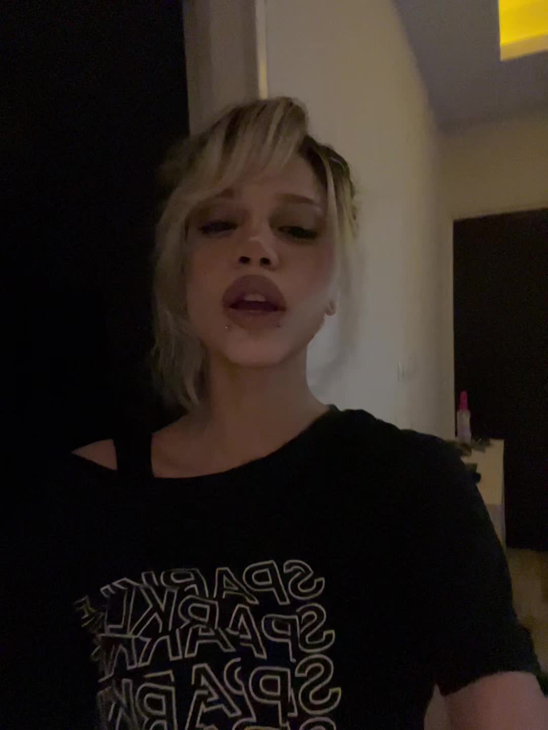 @cora.linn