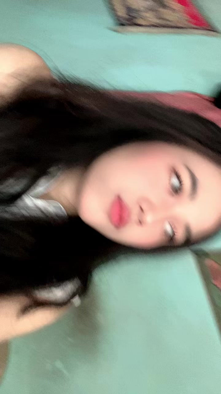 @anaheee