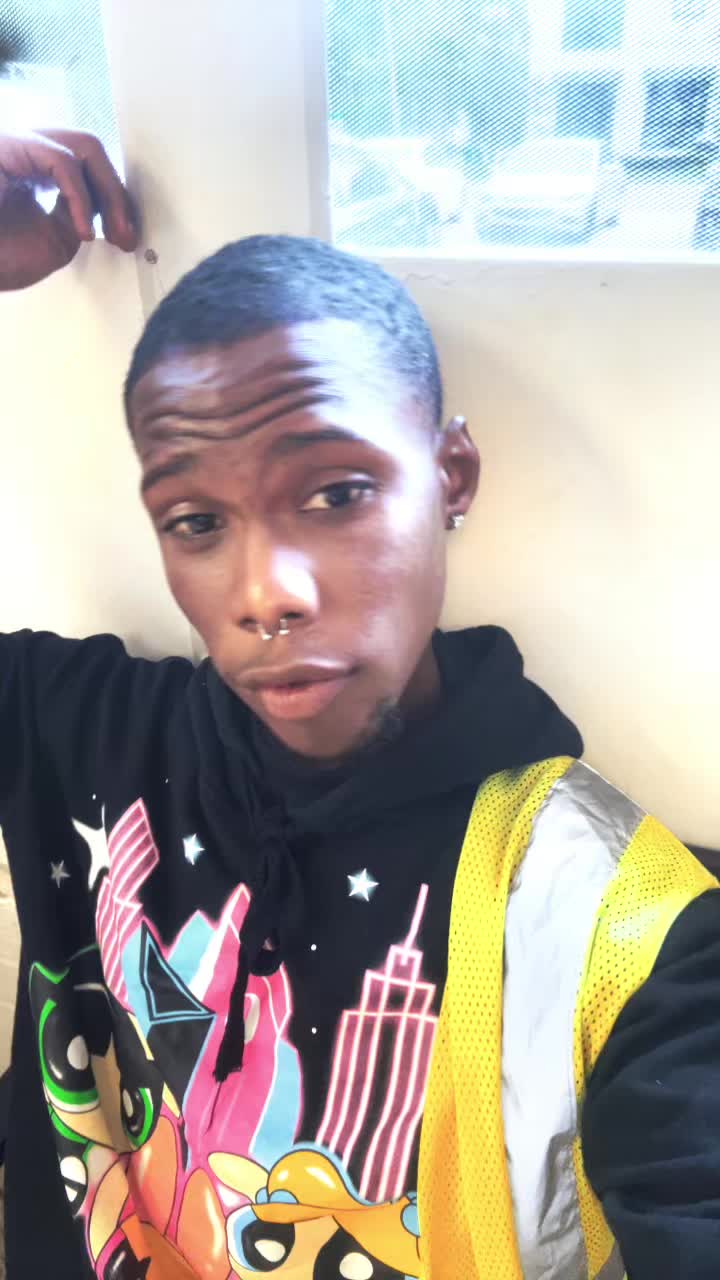 @Insta: @fineaxxmike