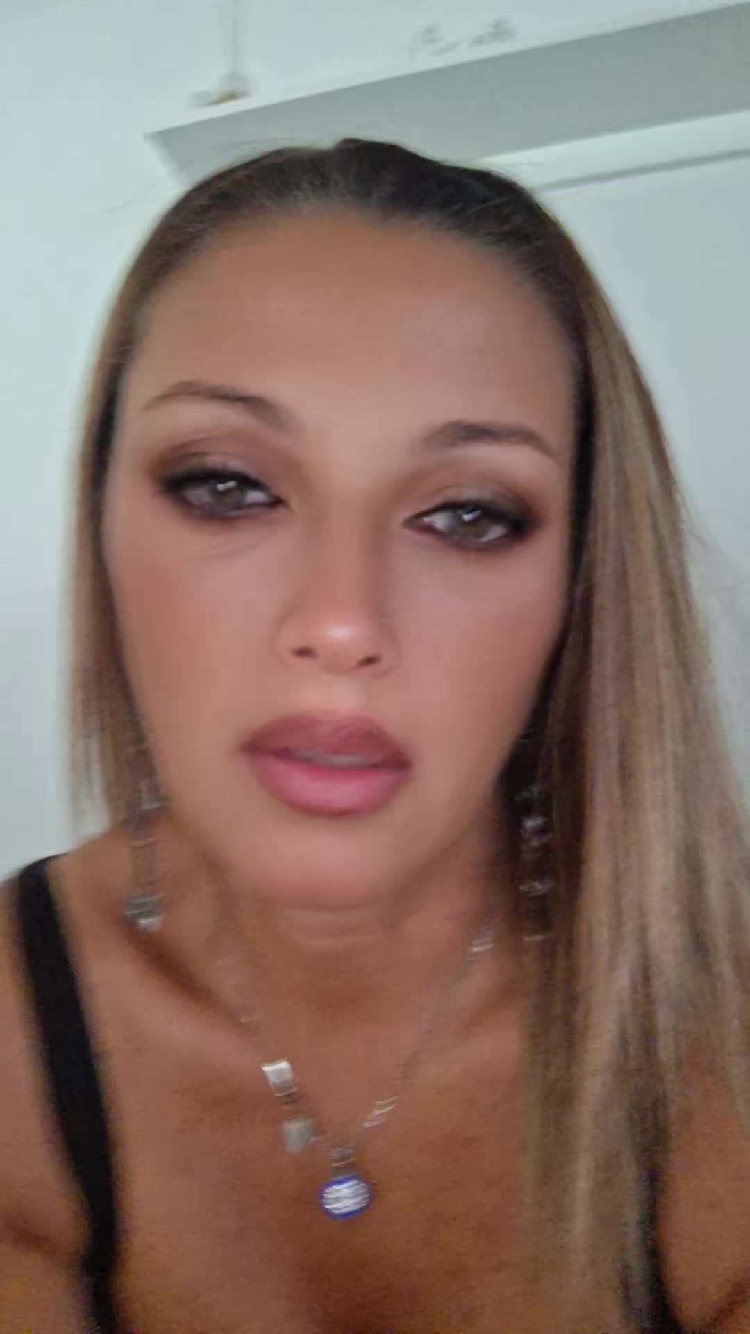 @anna