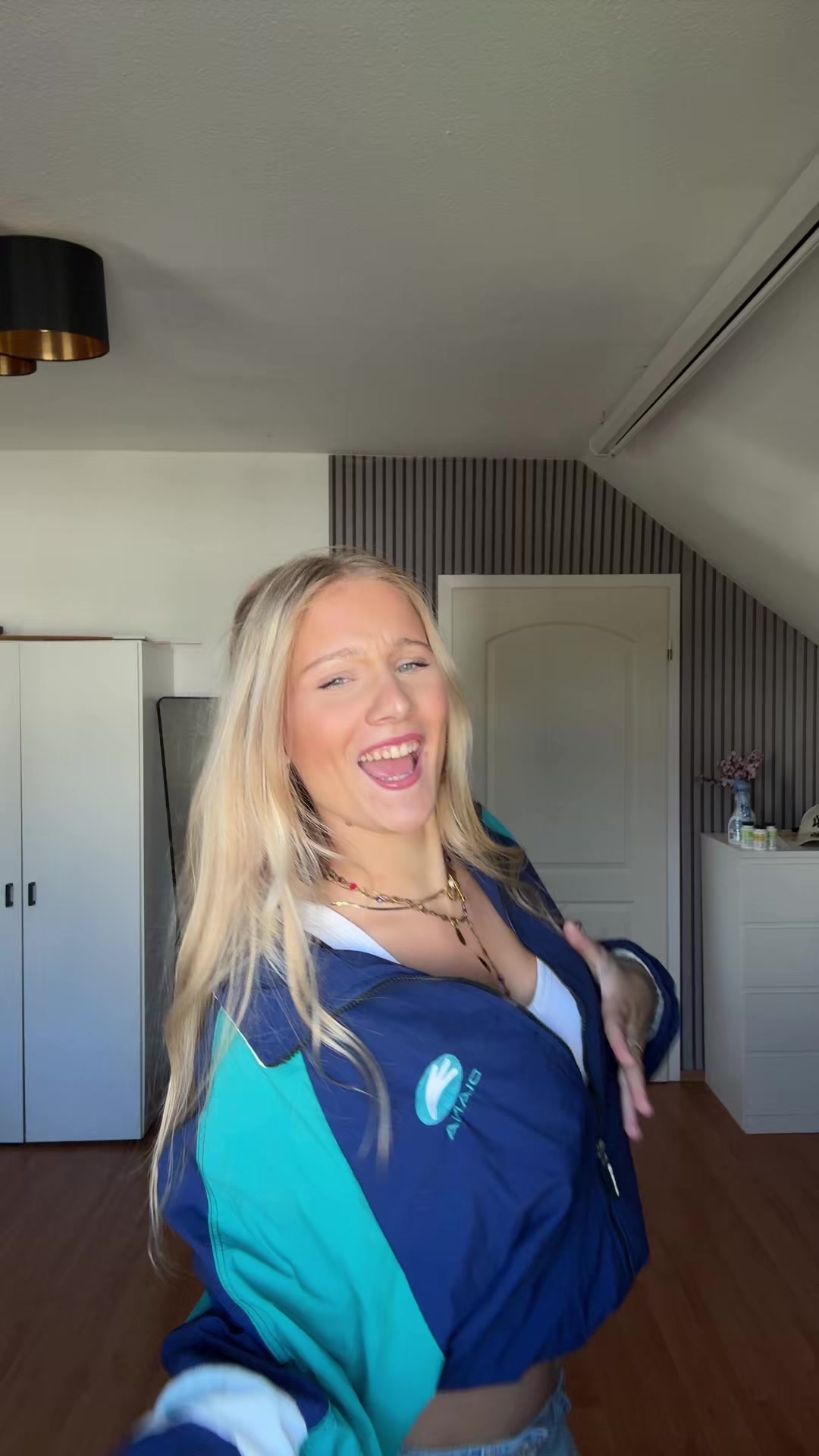 @anneke