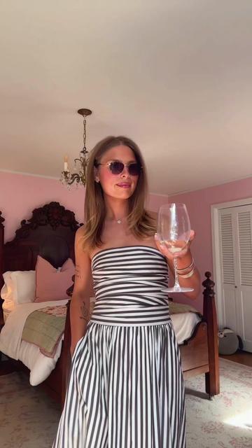 @noelleeehunter