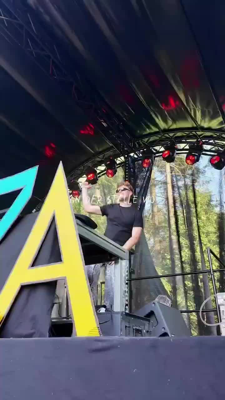 @Chrisi112