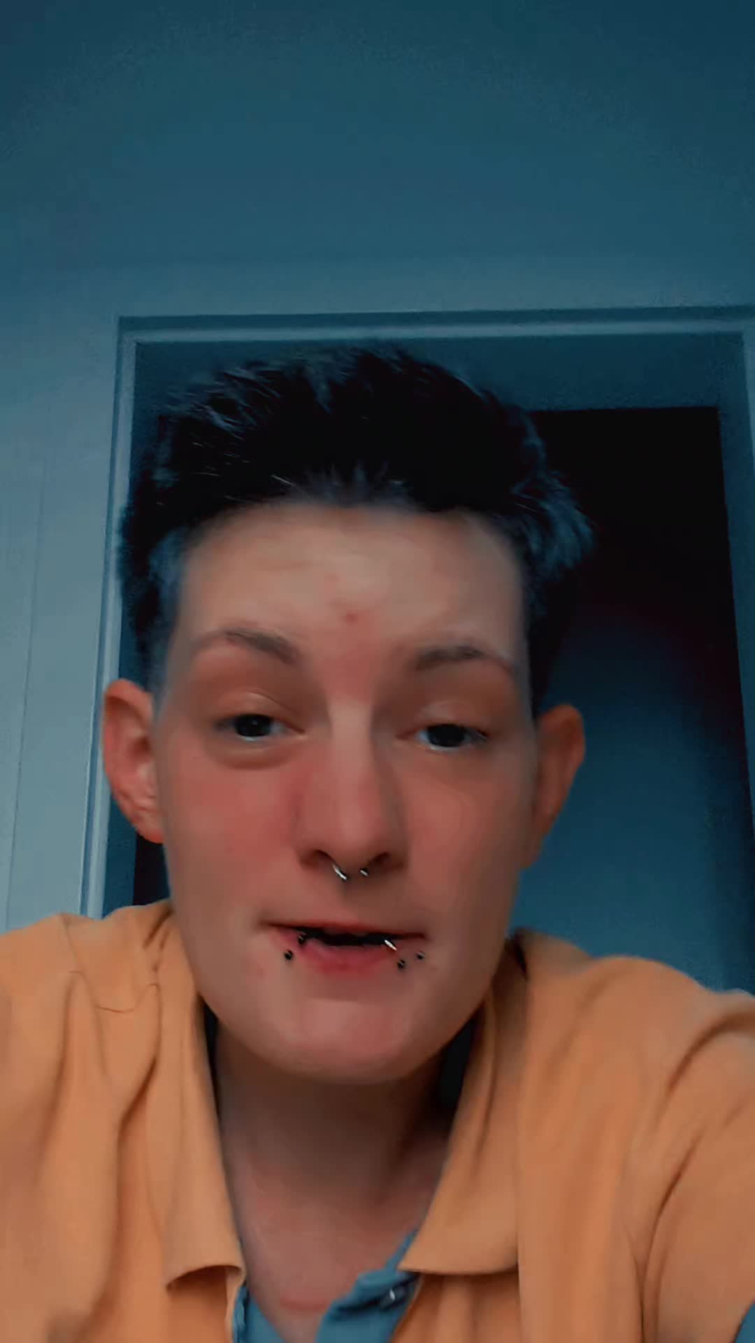 @™