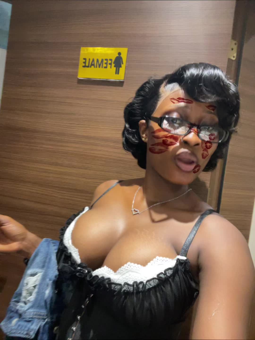 @Iam_ayo🙃💗