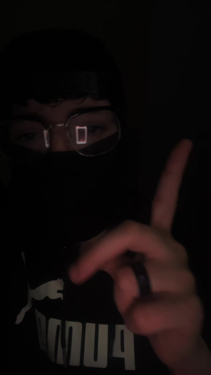@๐๐ฅ๐๐ณ๐ (18)