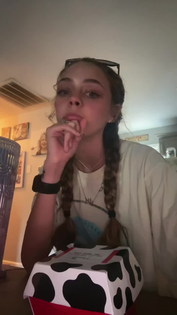@Lily Rae