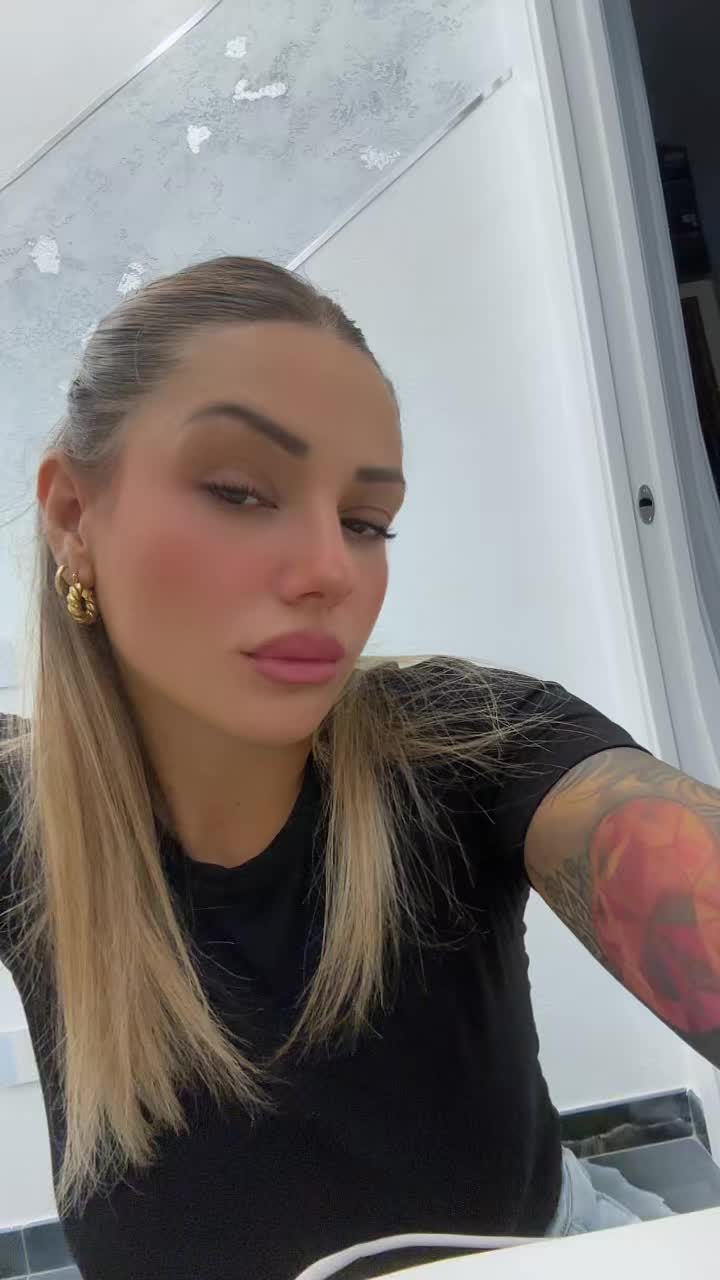 @Linda🖤