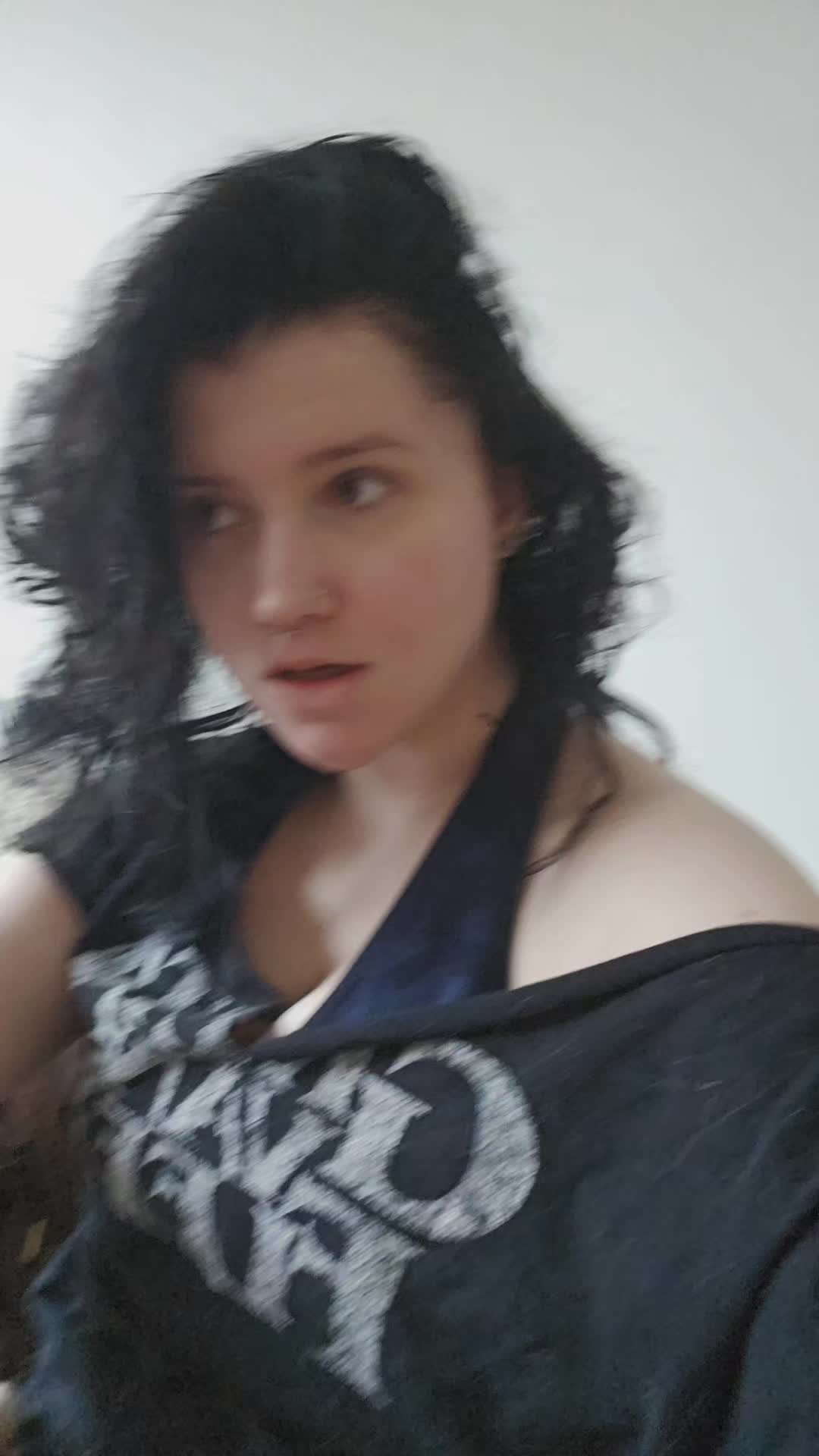 @𝔅𝔞𝔱 𝔊𝔦𝔯𝔩 👻