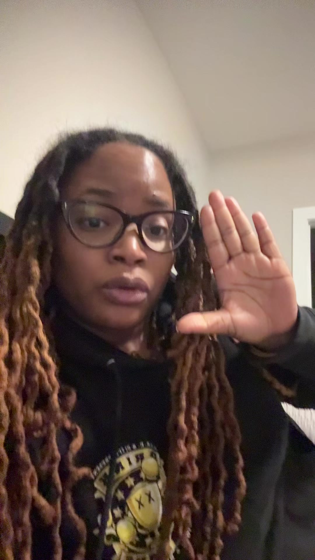@ShesTooPrecious