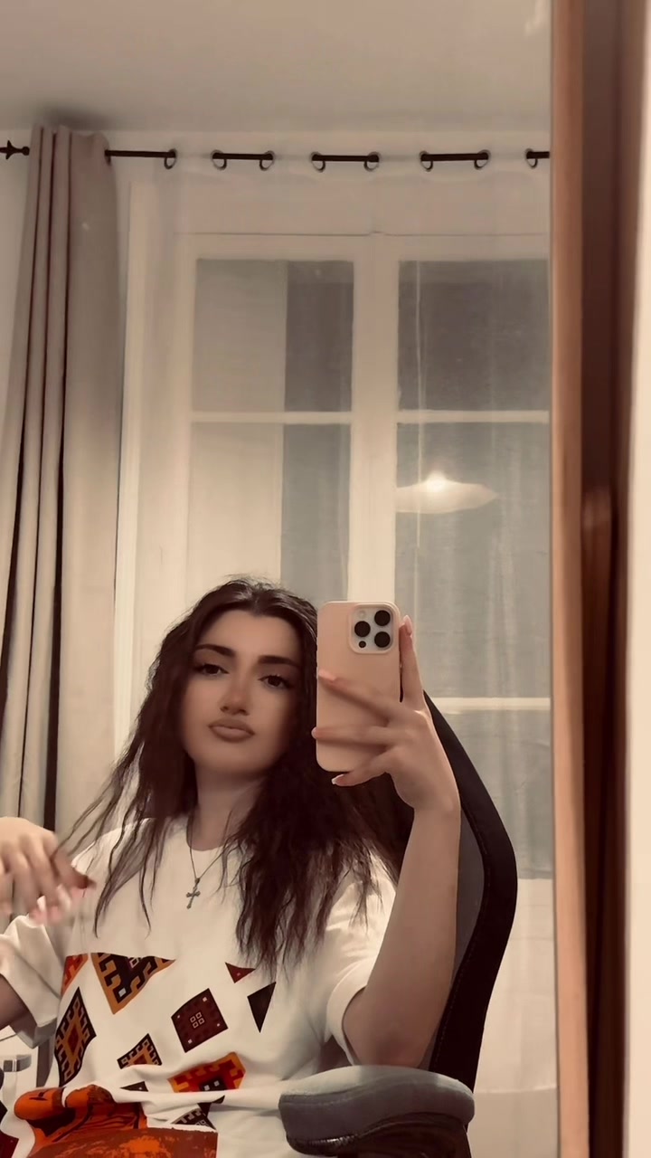 @𝓝&rsquo;🦋