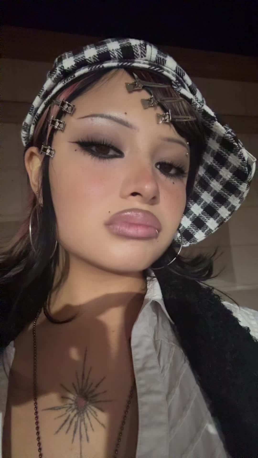 @LadyRobynHood