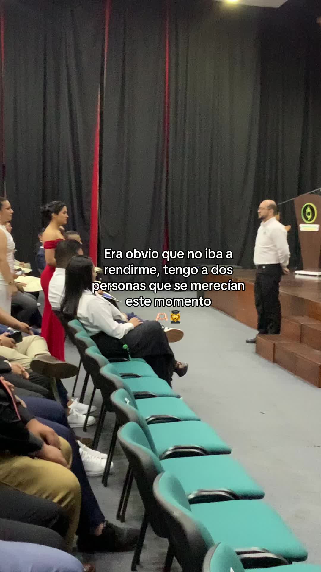 @Karen García