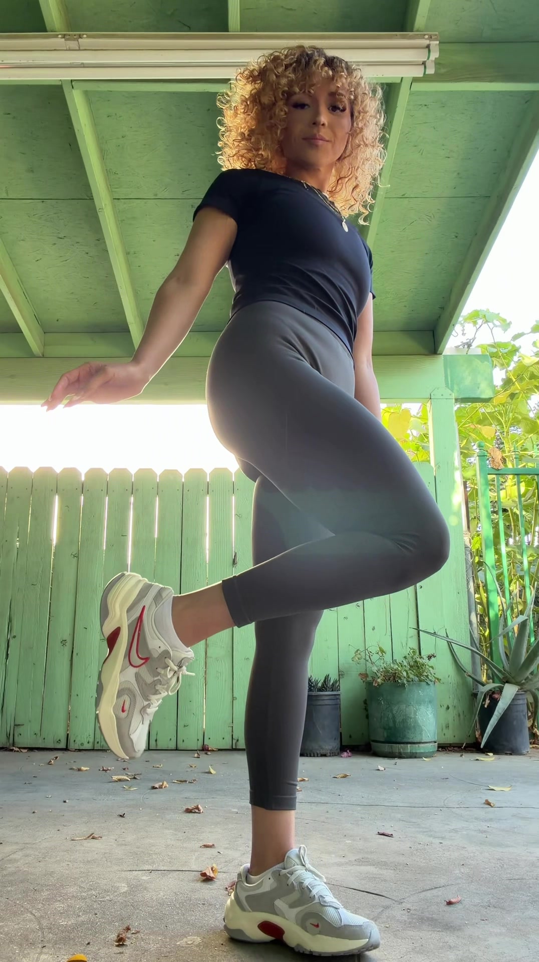 @Lala