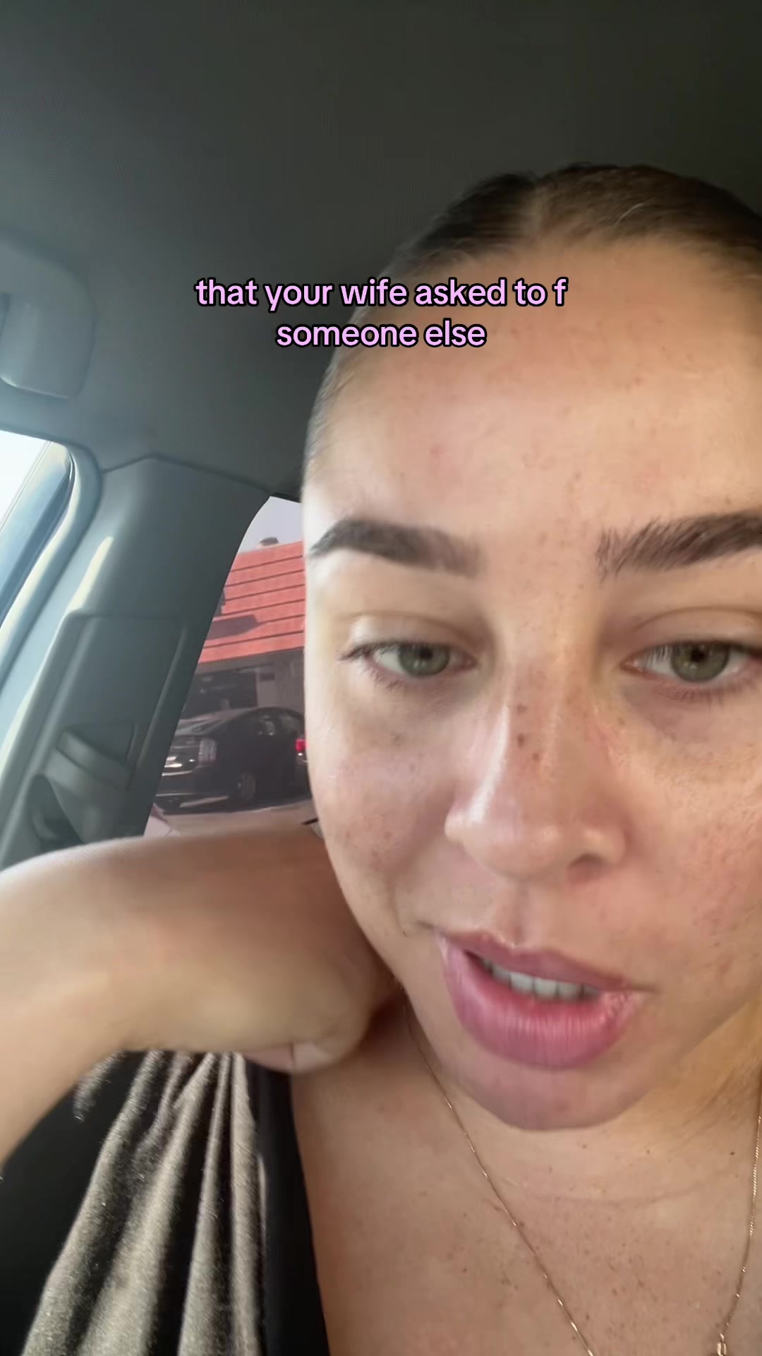 @zoefromtheinternet