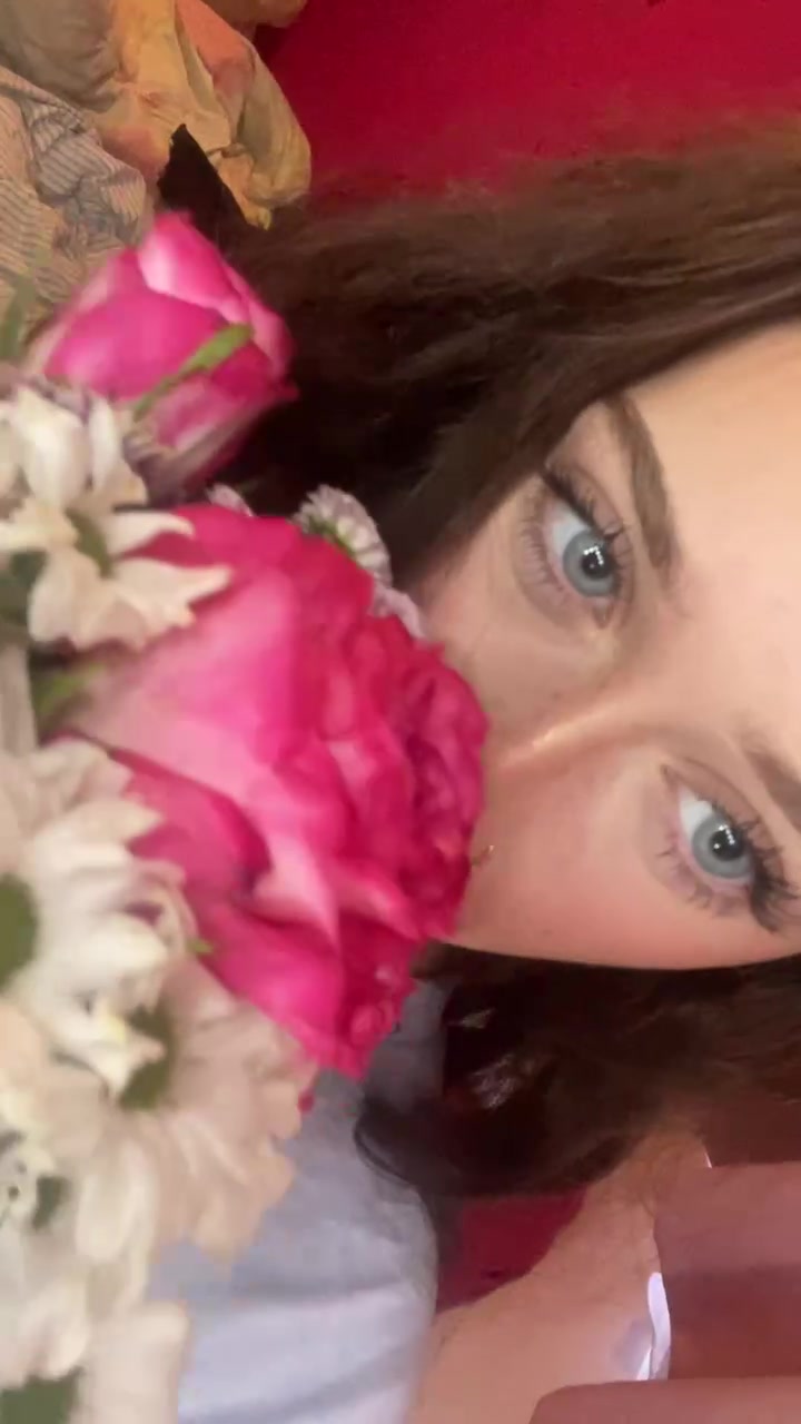 @𝒮𝒶𝓃𝒿𝒶 🎀