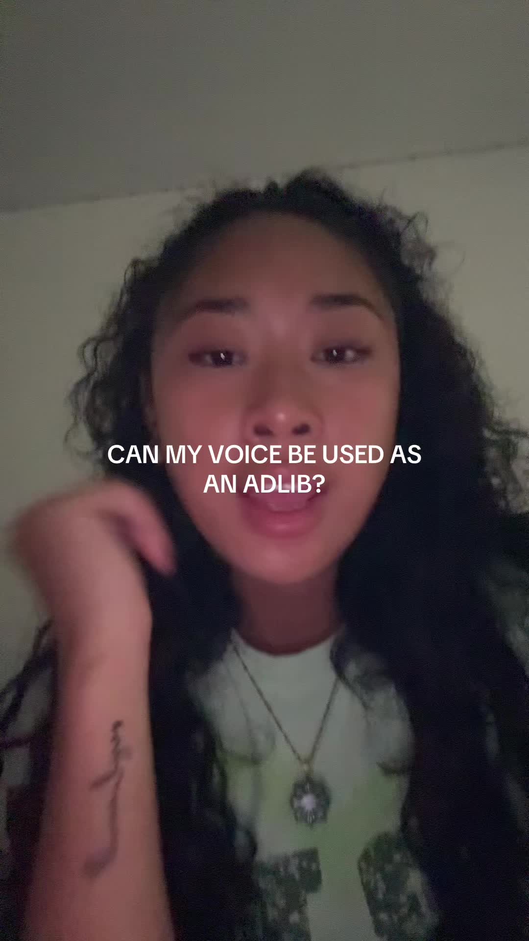 @dani ₊˚⊹ ᰔ