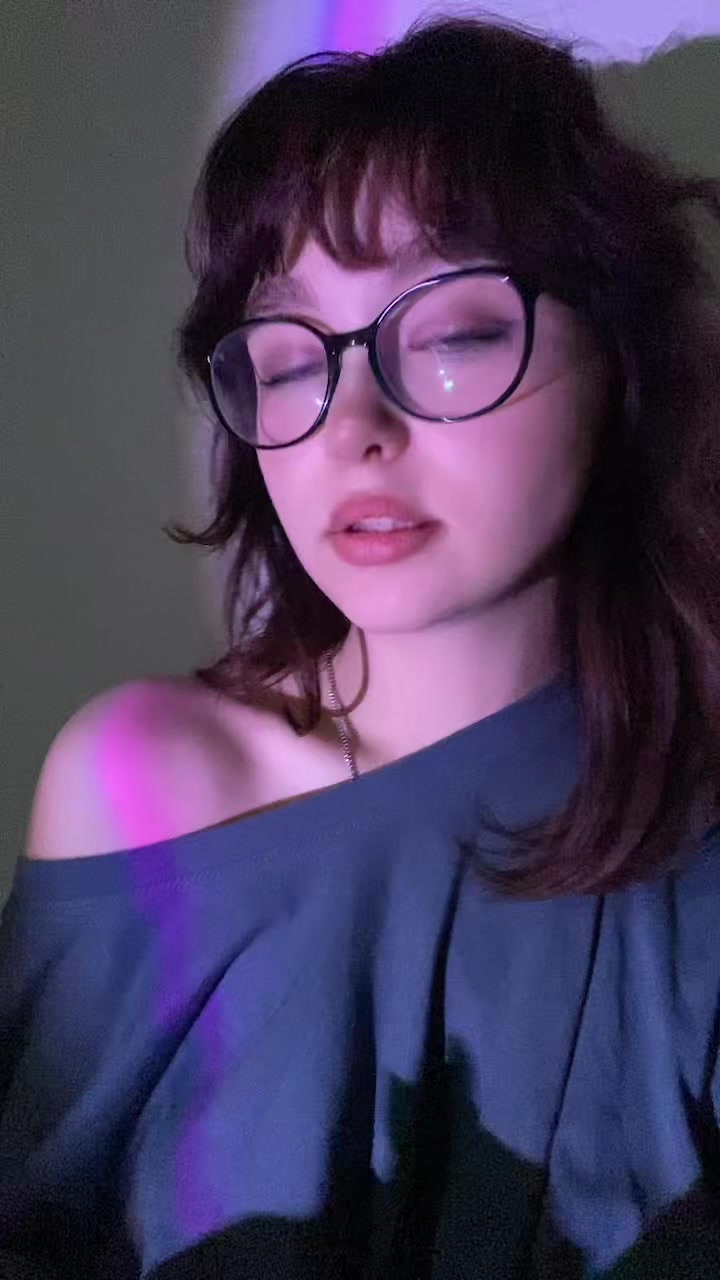 @Leah 🎧🚩